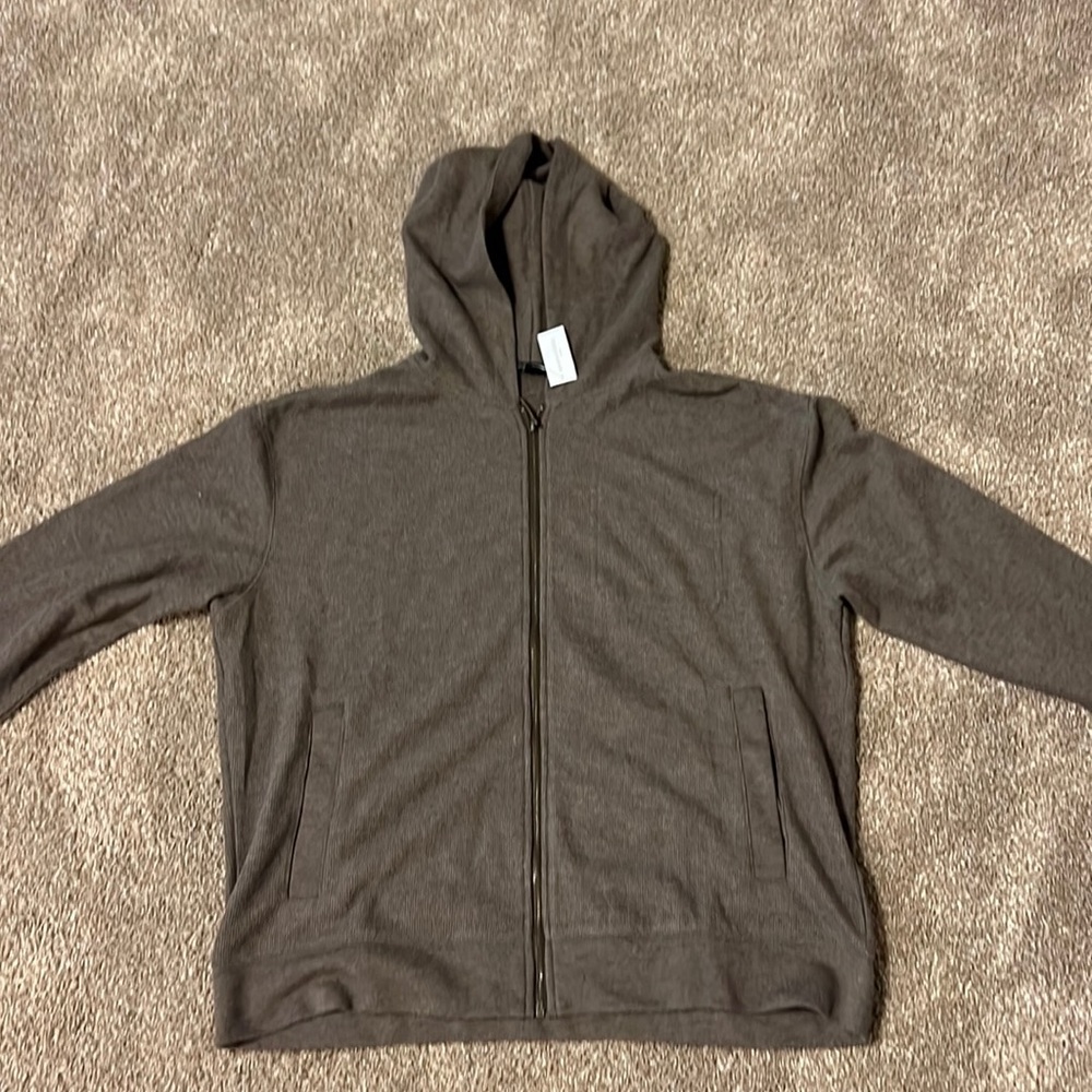 Banana republic large zip up. New with tag.